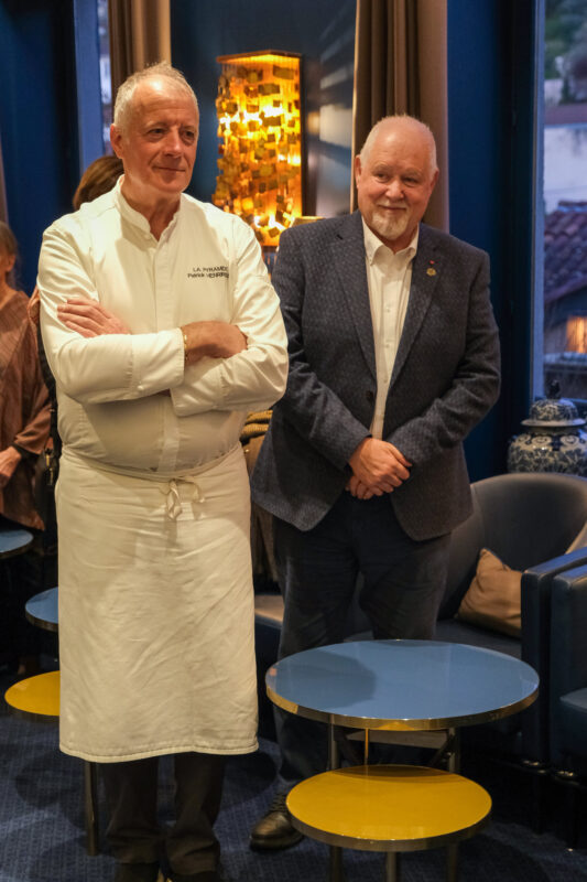 Maître André Cognard et le chef Patrick Henriroux cuisine japonaise aikido La Pyramide Vienne